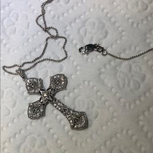 White gold necklace